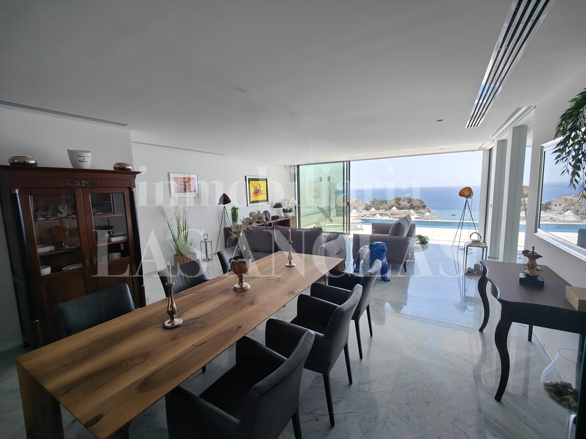 penthouse flat in Altea  待售