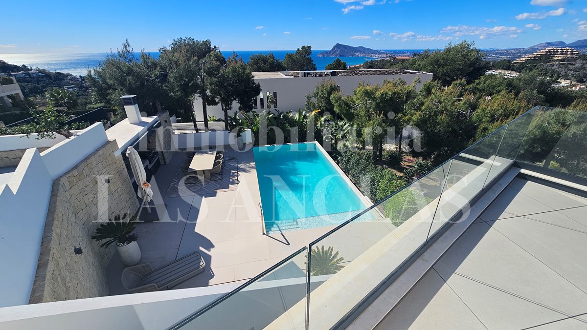  Altea Hills - Luxurious contemporary villa with sea views in the exclusive community of Altea Hills para venda