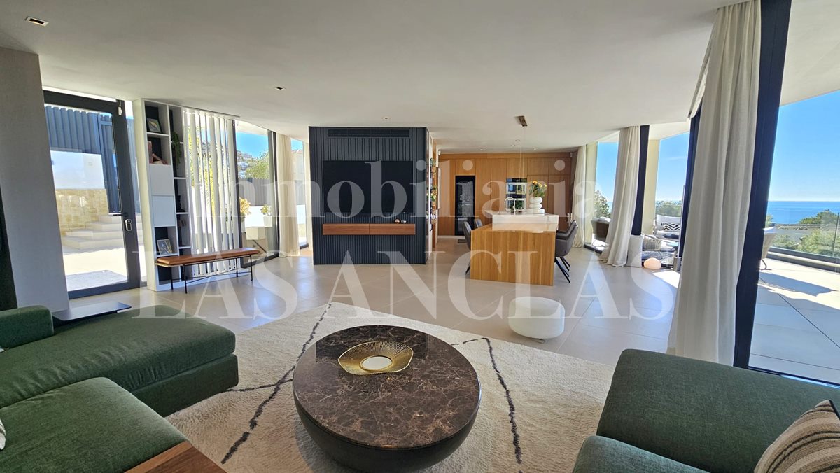 luxury villa on the Costa Blanca  待售