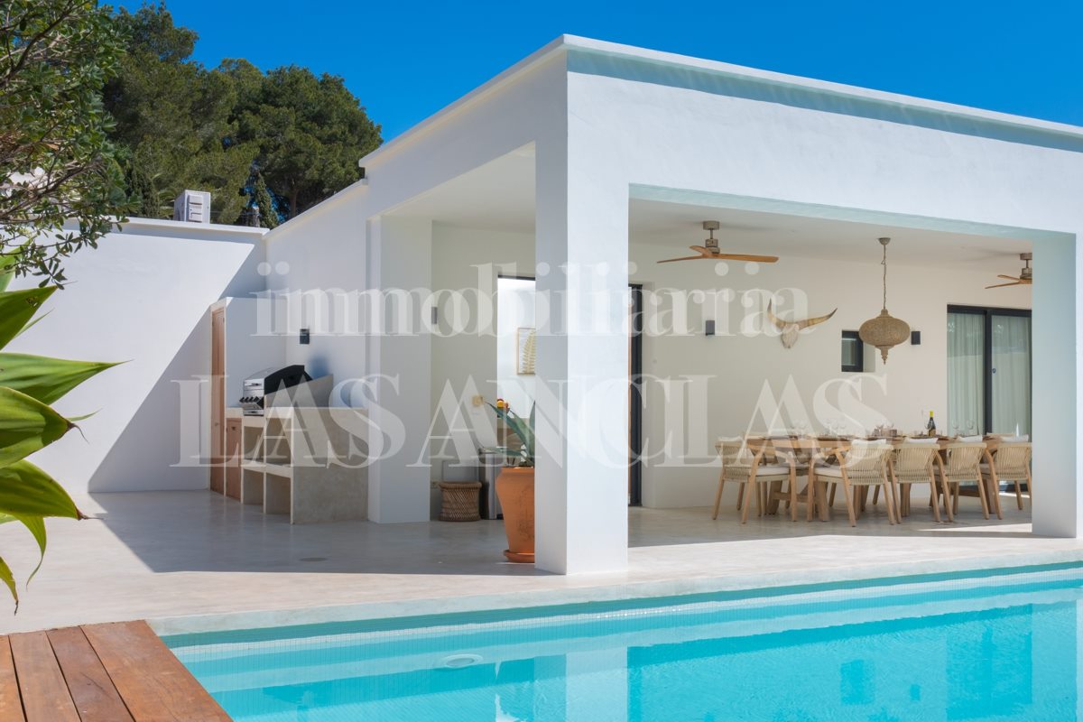 Haus / Villa in Cala Llonga Ibiza im Verkauf