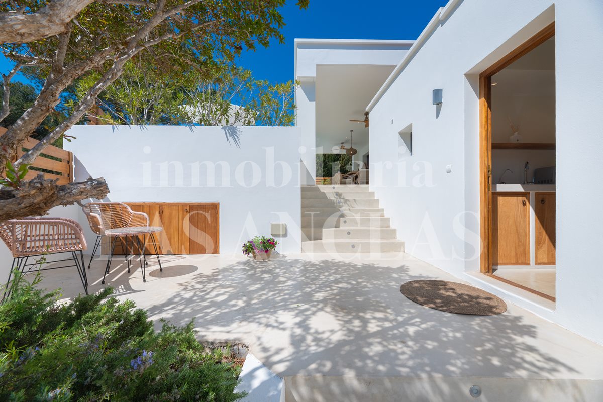 Haus / Villa in Cala Llonga Ibiza im Verkauf