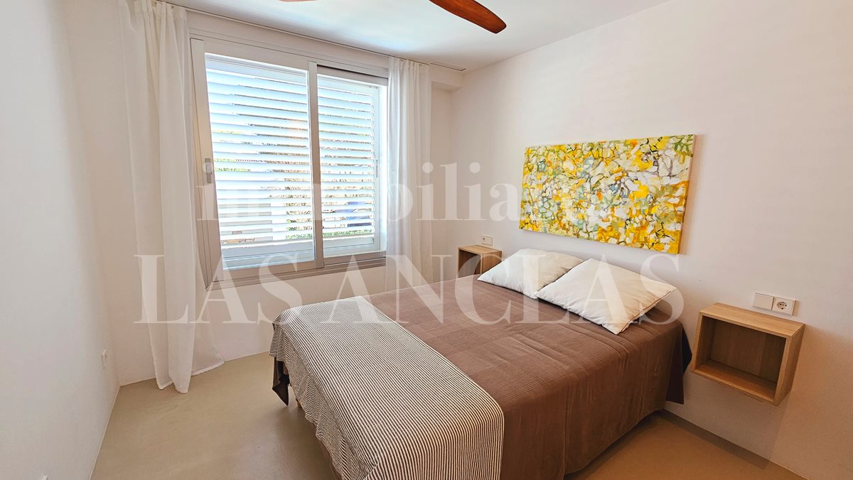Ibiza San Carlos - Modern, low-maintenance villa with a guest house within walking distance of the beach para venda