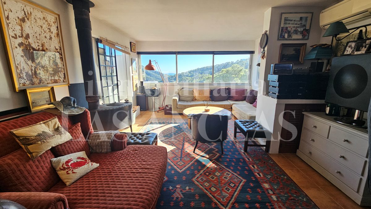 Ibiza Santa Eulalia - Lichtdurchflutetes Penthouse mit privater Dachterrasse und malerischem Meerblick im Verkauf
