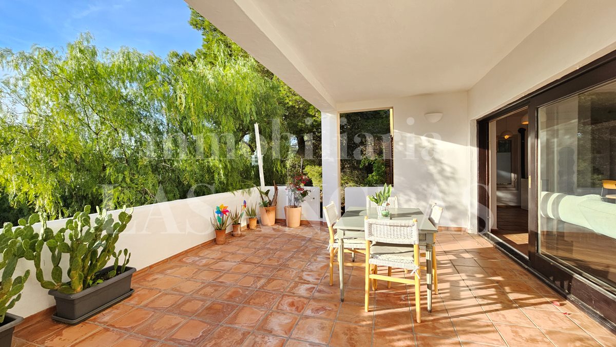 Ibiza Talamanca - Attraktive Wohnung mit Gemeinschaftspool in begehrter Wohnanlage im Verkauf