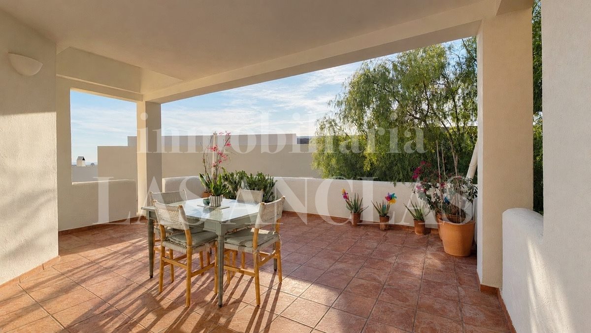 Ibiza Talamanca - Attraktive Wohnung mit Gemeinschaftspool in begehrter Wohnanlage im Verkauf