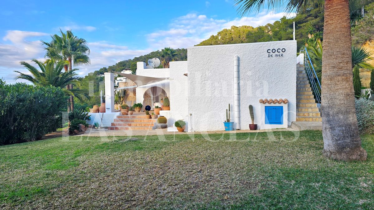 Ibiza Santa Eulalia - Charming, single-storey semi-detached house with garden near the beach for sale