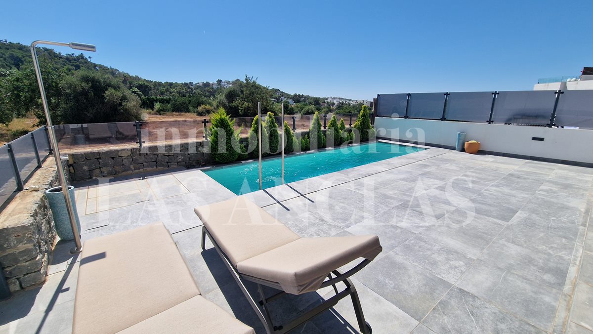 Ibiza Talamanca - Contemporary ground-floor apartment with private pool in a high-demand area till salu