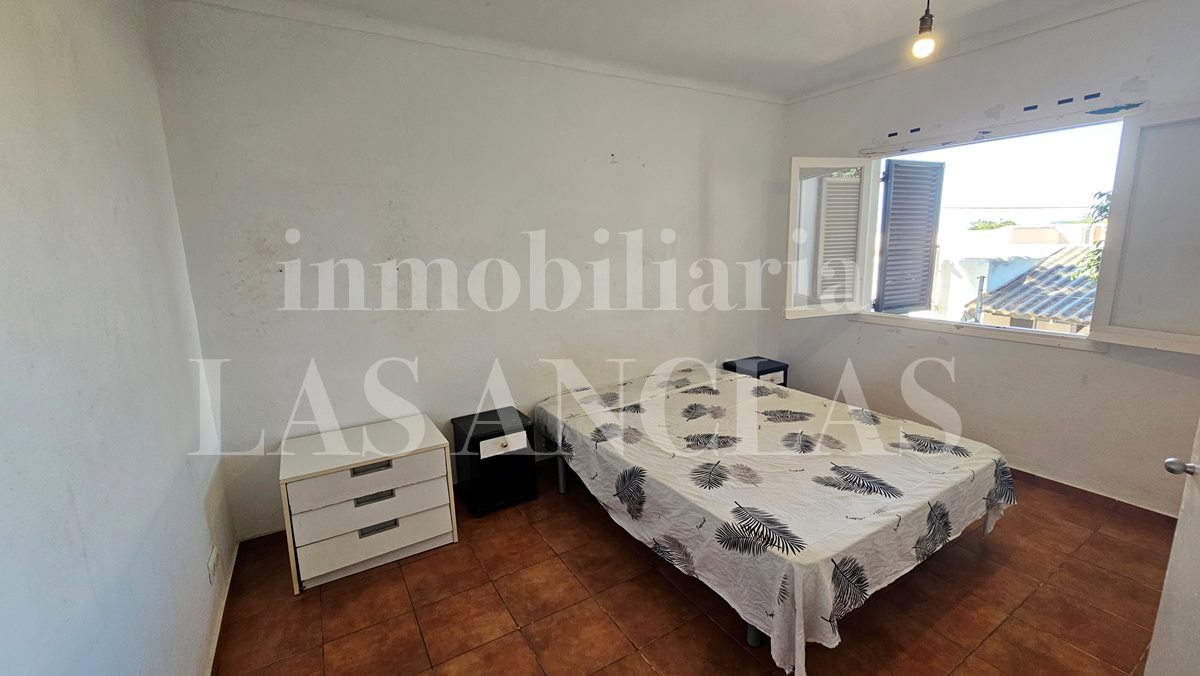 Ibiza Jesús - House with approved license for renovation and extension with pool till salu