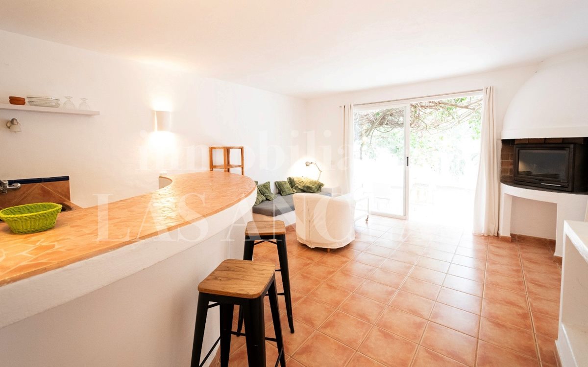 Ibiza Jesús - Opportunity! Versatile house with 4 separate apartments and multiple possibilities for sale