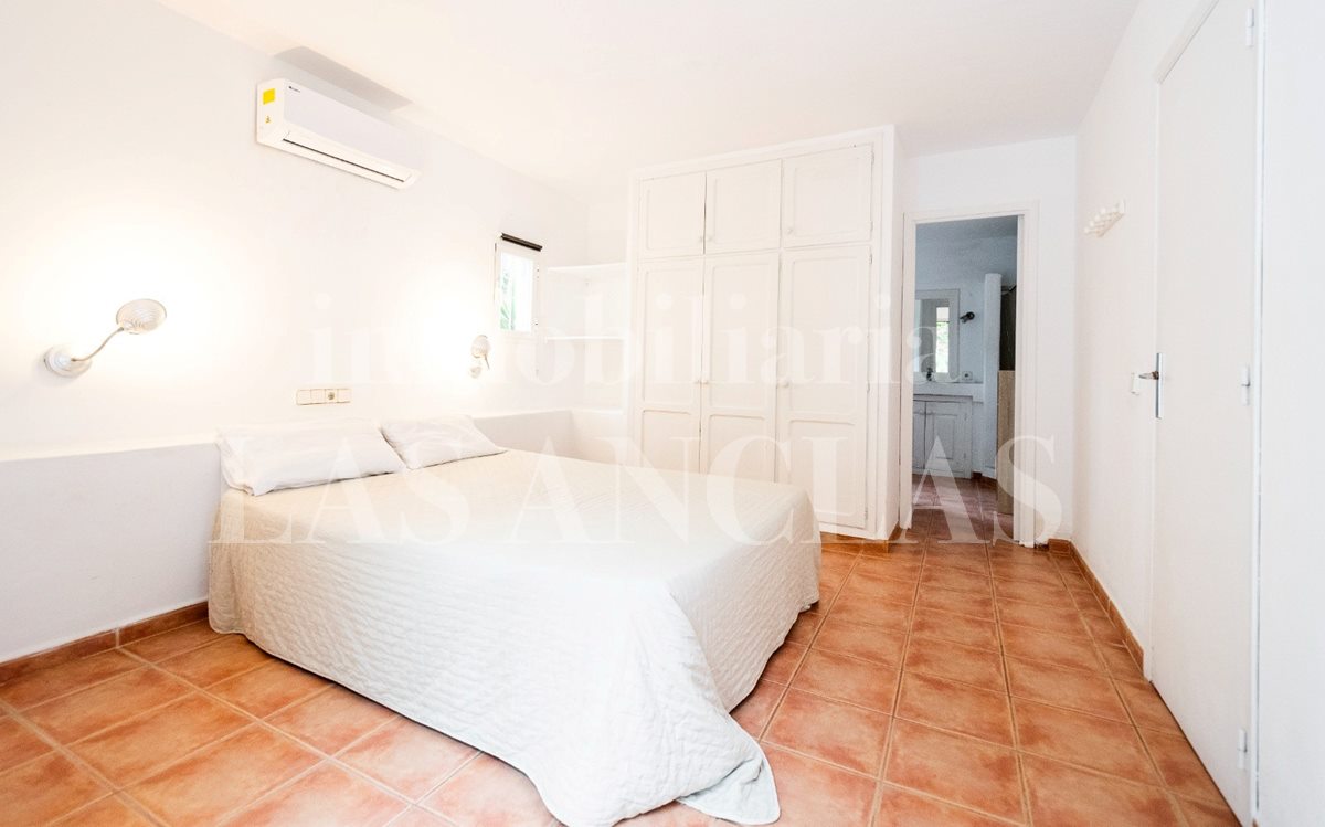 Ibiza Jesús - Opportunity! Versatile house with 4 separate apartments and multiple possibilities for sale