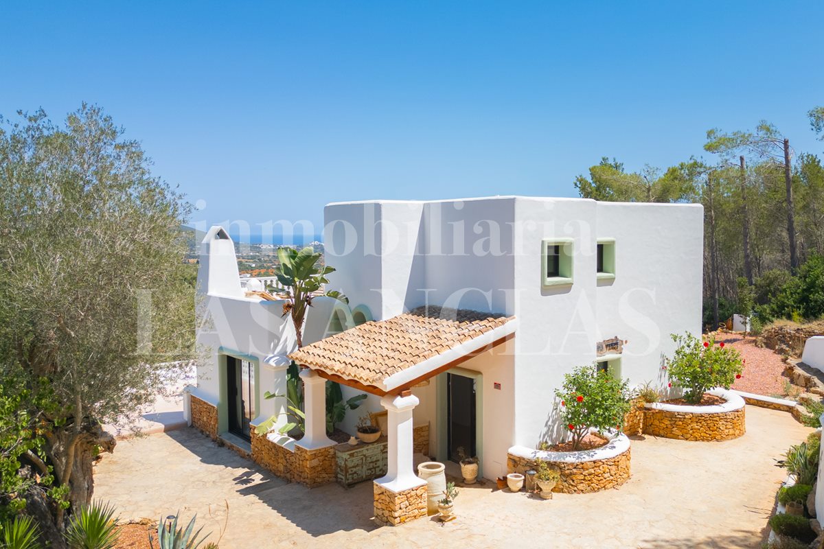 Ibiza San Lorenzo - Von Blakstad renoviertes Haus in ruhiger Lage mit Meerblick im Verkauf