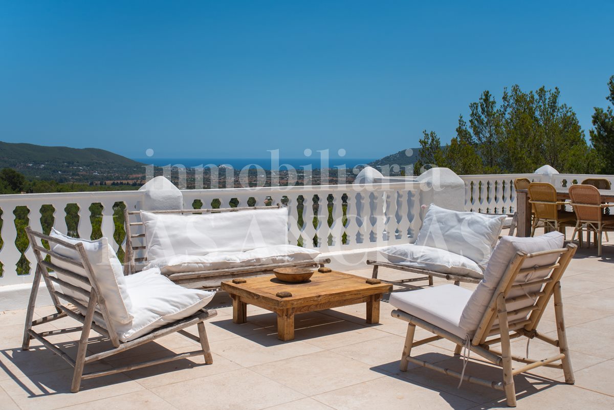 Ibiza San Lorenzo - Von Blakstad renoviertes Haus in ruhiger Lage mit Meerblick im Verkauf
