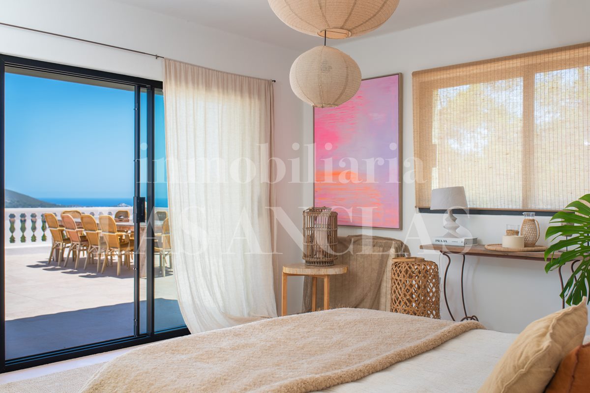 Ibiza San Lorenzo - Von Blakstad renoviertes Haus in ruhiger Lage mit Meerblick im Verkauf