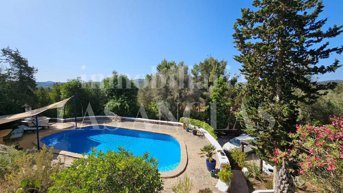 Ibiza Santa Gertrudis - Charming country house with several sunny terraces and landscape views for sale
