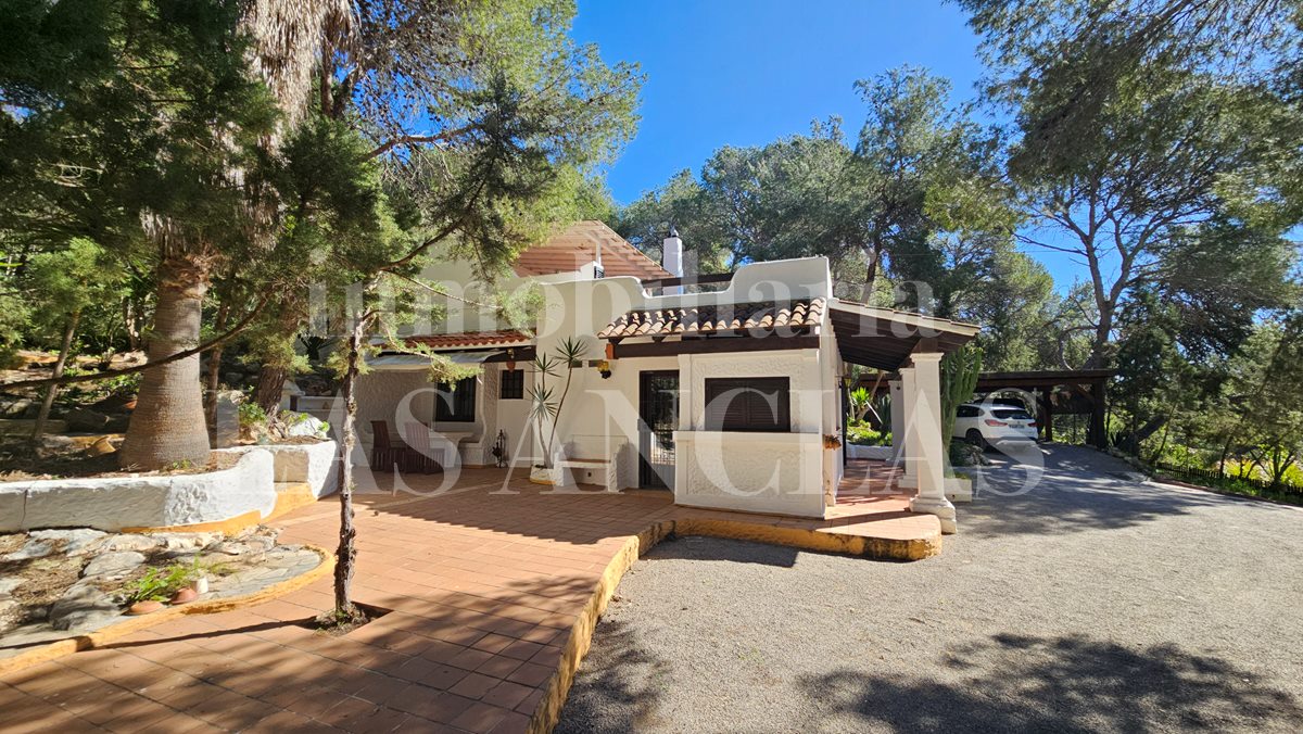 Ibiza Santa Eulalia - Charmantes Landhaus mit viel Privatsphäre in der Nähe der Stadt im Verkauf