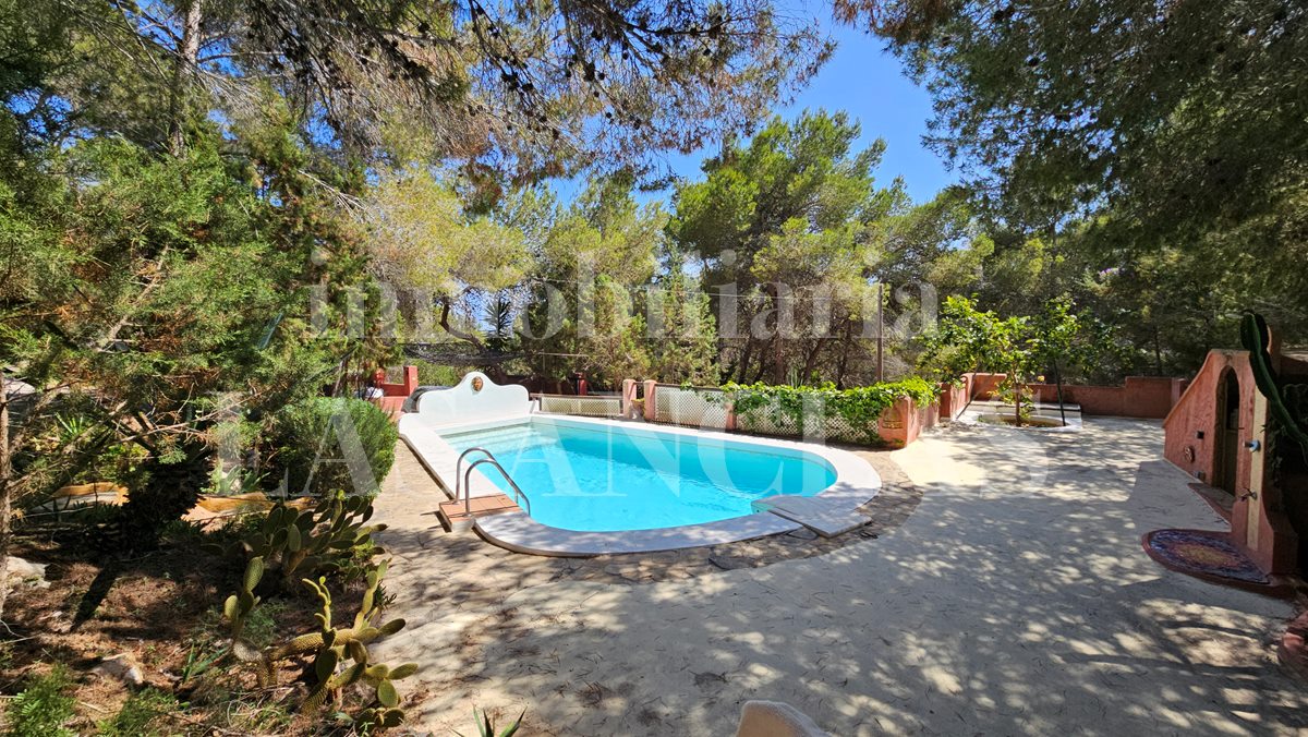 house in Santa Eulalia Ibiza in vendita