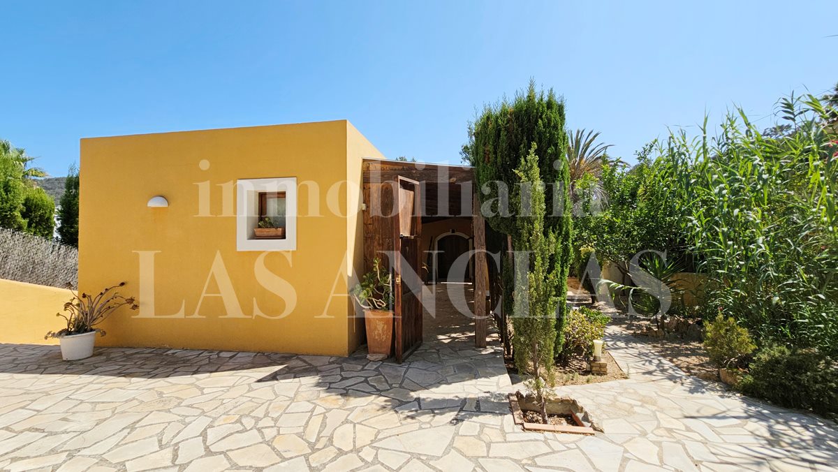 Haus in Cala Llonga Ibiza im Verkauf