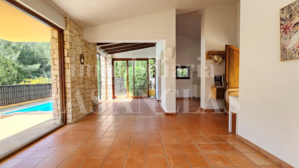 Ibiza Cala Llonga - Oportunidad! Acogedora casa de una planta con proyecto de ampliación andando a la playa en venta