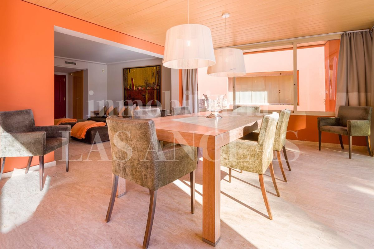 Ibiza near golf course - Spacious, elegant flat with large terrace in a complex with exclusive communal areas te koop
