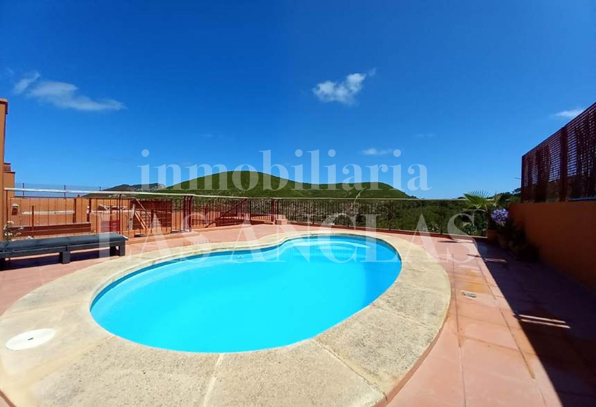 Ibiza near golf course - Penthouse flat with private roof terrace, pool and views to the landscape for sale