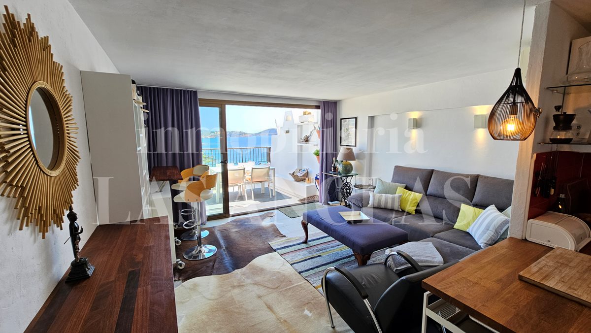 Ibiza Ostküste - Sonnige Penthousewohnung mit privilegiertem Meer- und Küstenblick im Verkauf