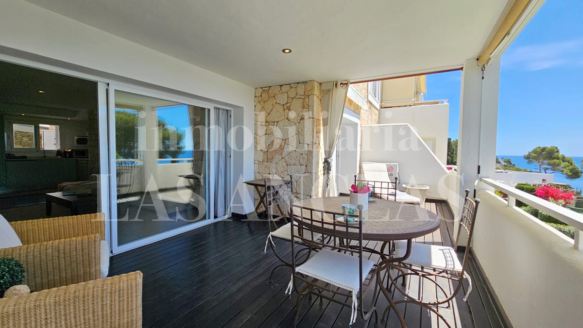 Ibiza Roca Llisa - Wonderful loft style flat with frontal sea views and beautiful communal areas for sale