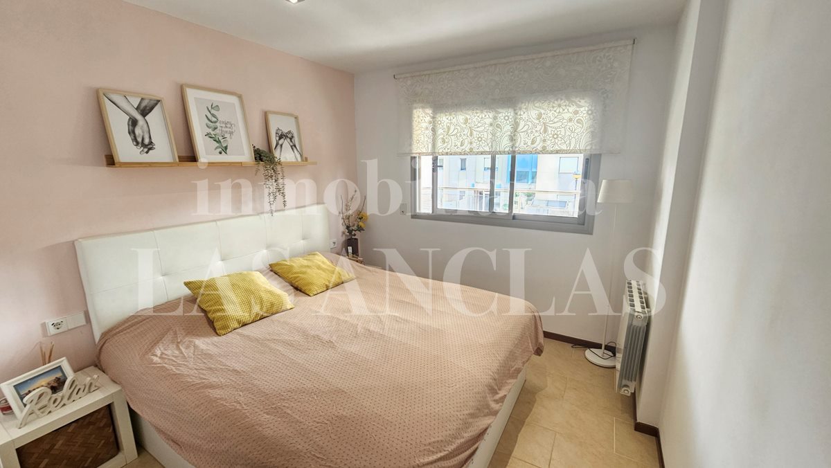 Ibiza Santa Eulalia - Práctico apartamento en un elegante edificio cerca de la playa en venta