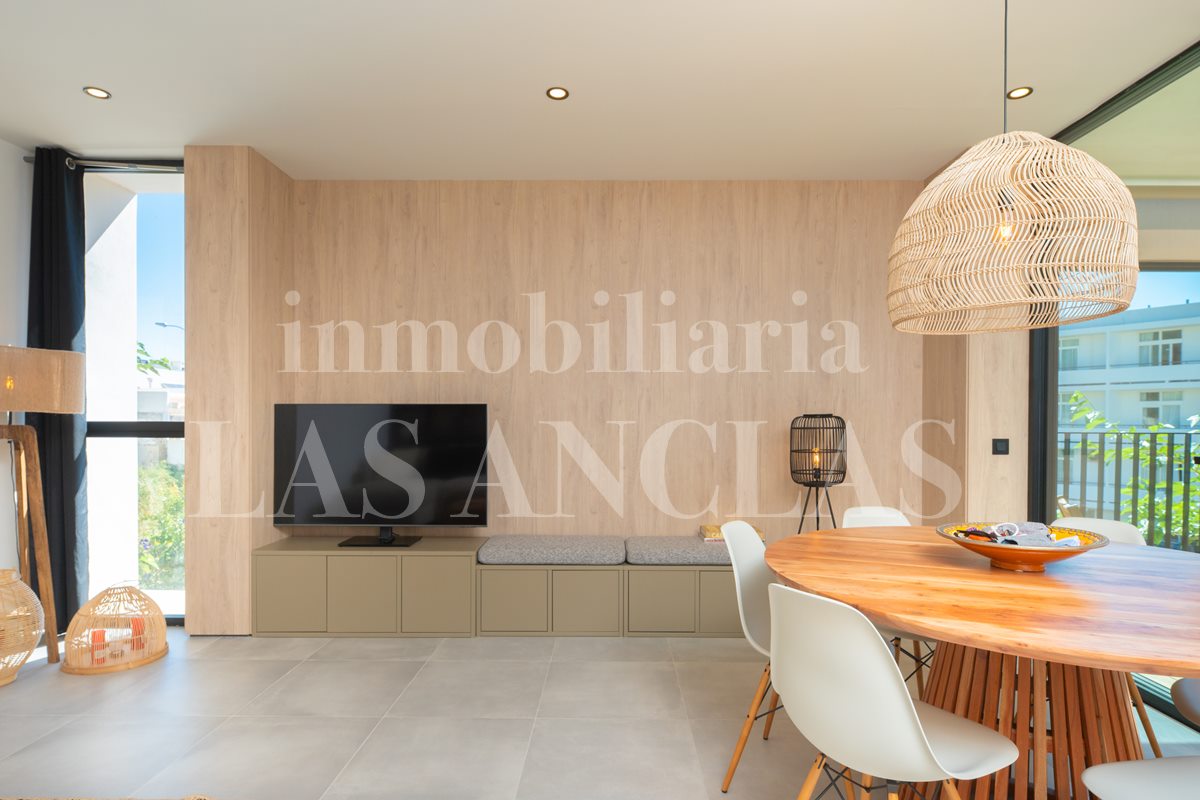 flat / apartment in Santa Eulalia Ibiza in vendita