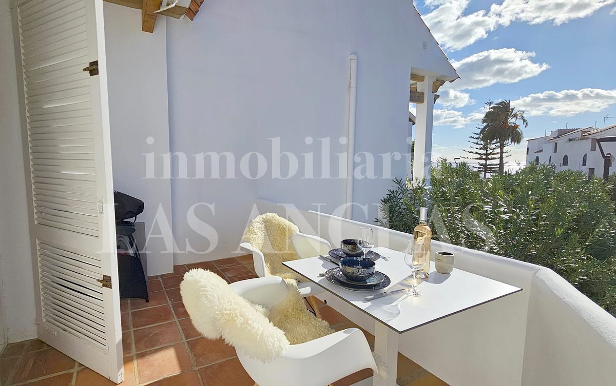 Ibiza east coast - Refurbished penthouse with private roof terrace at walking distance to the beach for sale