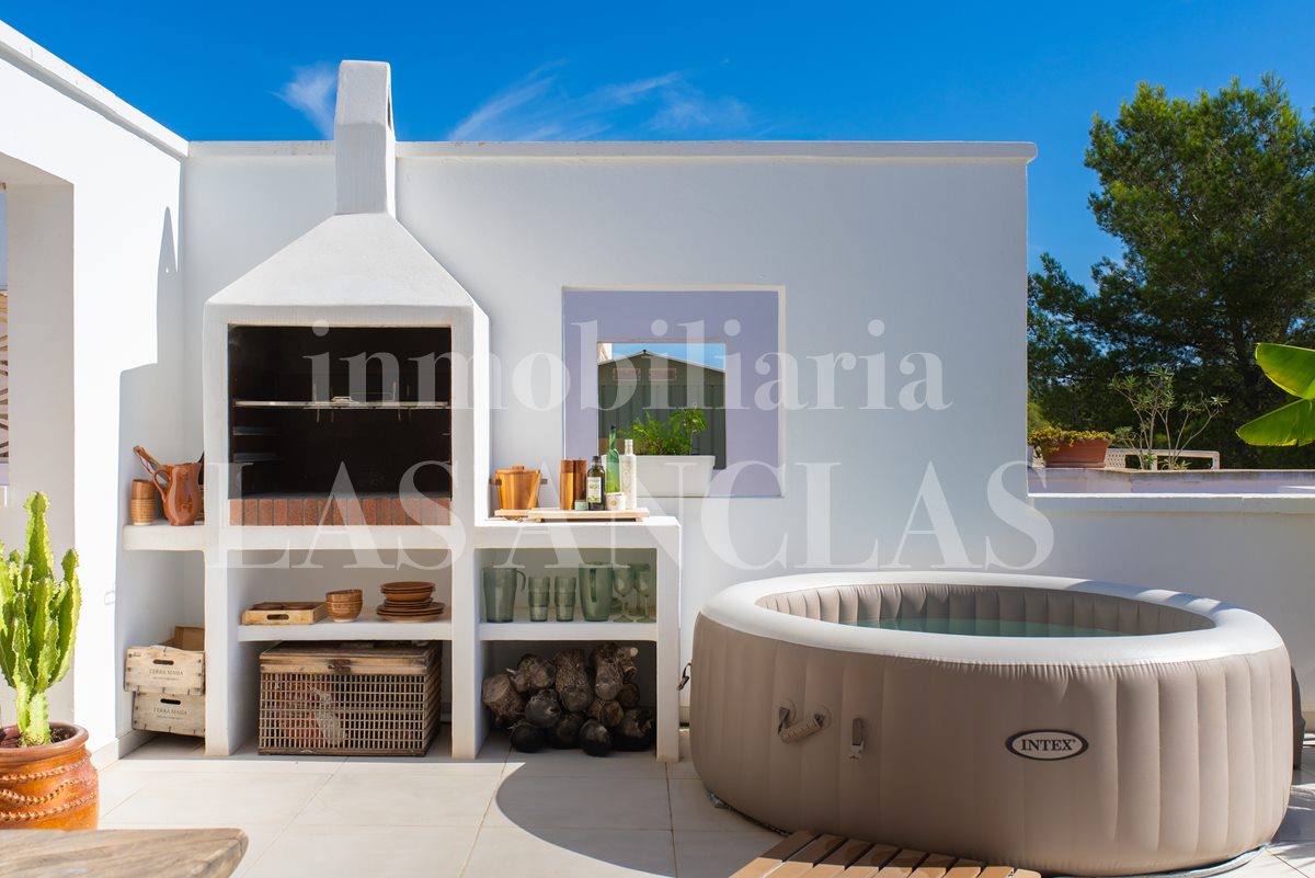 Ibiza nahe Golfplatz - Attraktive, moderne Wohnung mit Blick auf den Golfplatz im Verkauf