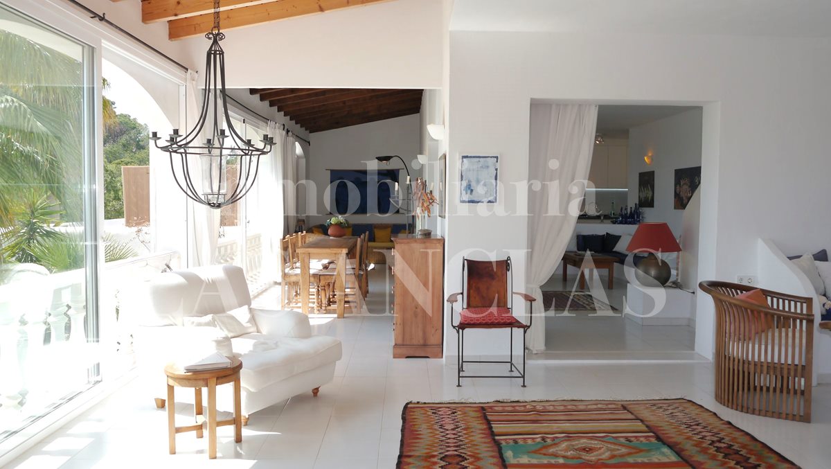 Ibiza Jesús - Wunderschönes Reihenhaus mit Meerblick in sehr privater, ruhiger Residenz im Verkauf