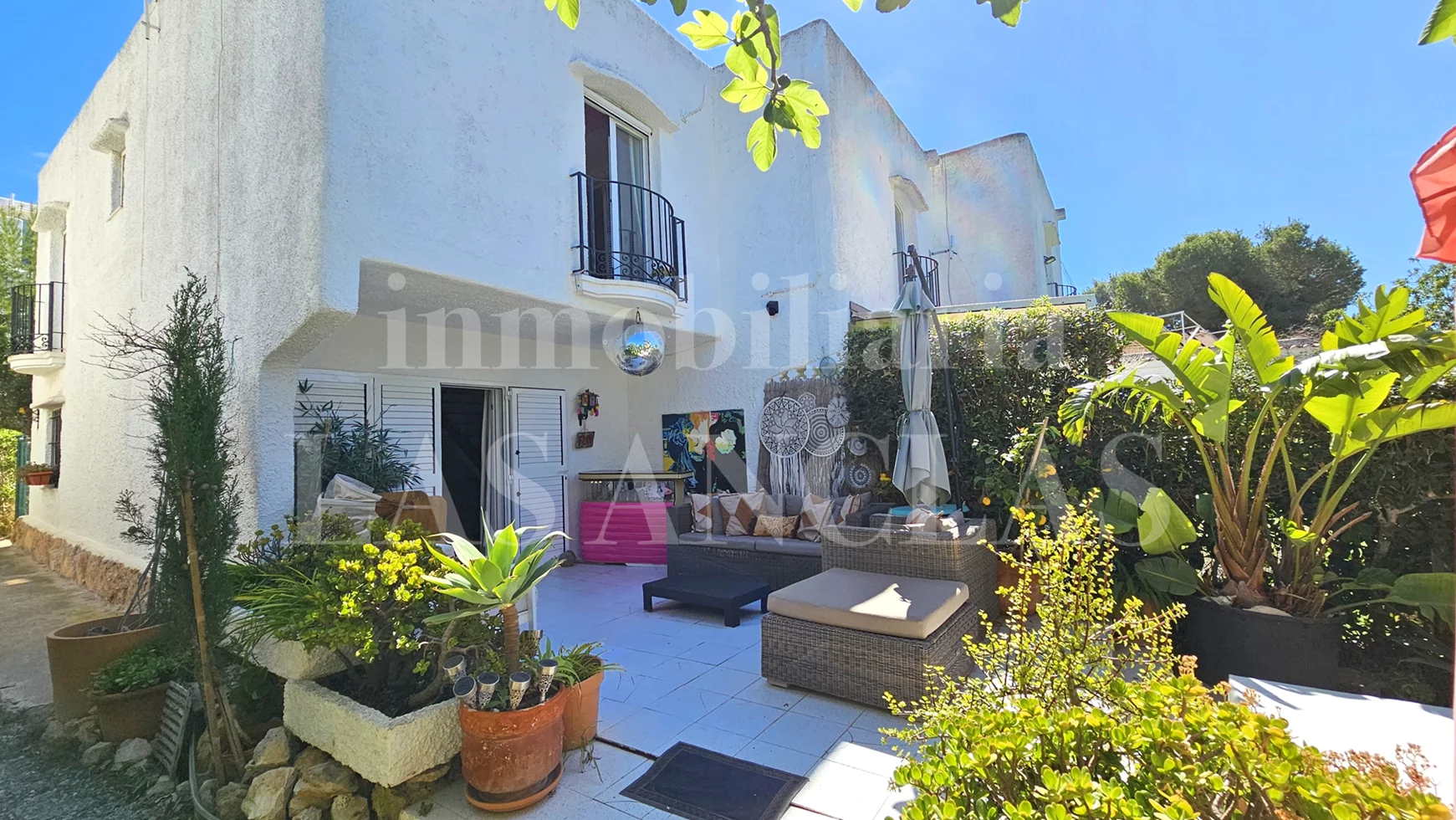  Ibiza Talamanca - Encantadora casa adosada de esquina con amplia zona exterior