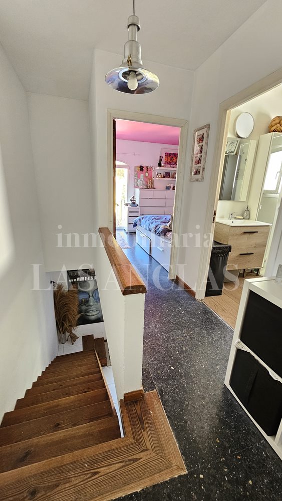 Eck-Reihenhaus in Talamanca Ibiza im Verkauf