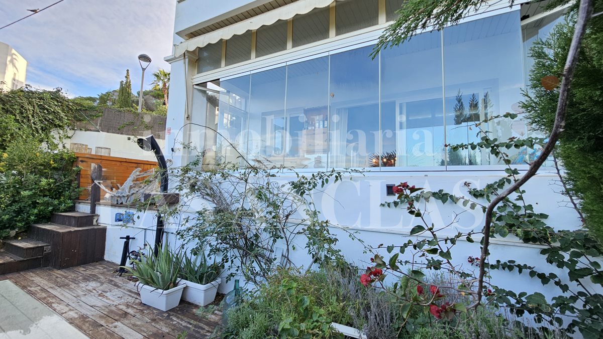Eck-Reihenhaus in Santa Eulalia Ibiza im Verkauf Eck-Reihenhaus in Santa Eulalia Ibiza im Verkauf