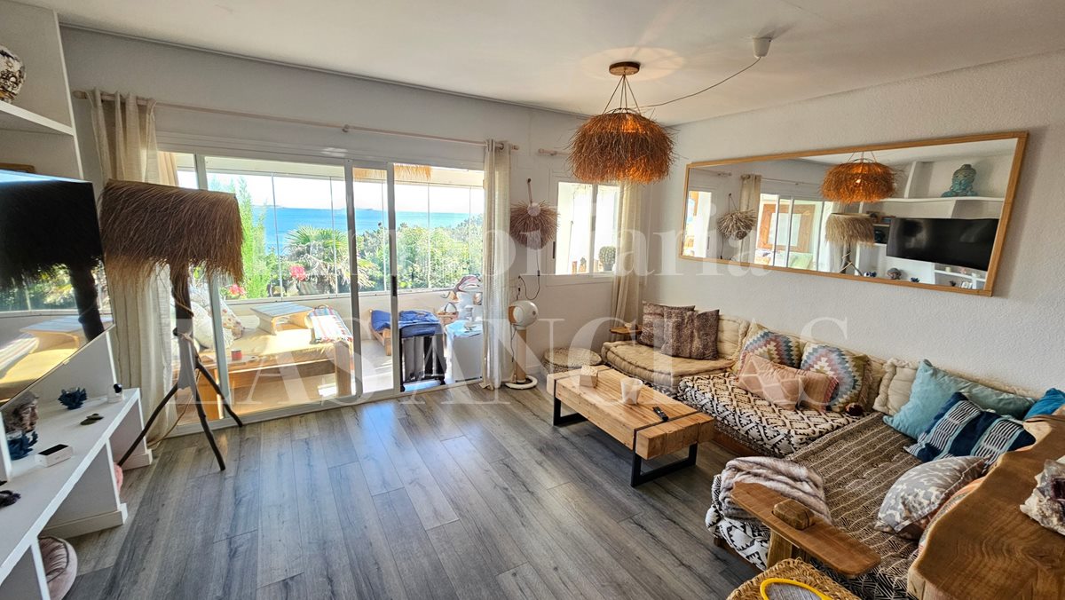 Ibiza Siesta - 1. Meereslinie mit Strandzugang! Helles Eckreihenhaus mit frontalem Meerblick im Verkauf