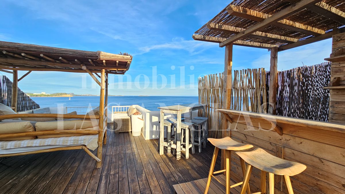 Eck-Reihenhaus in Santa Eulalia Ibiza im Verkauf Eck-Reihenhaus in Santa Eulalia Ibiza im Verkauf