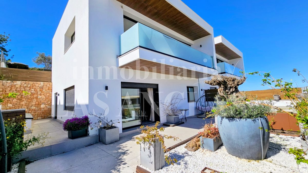 Ibiza Talamanca - Casa pareada con piscina, ascensor y garaje de 157m² en cotizada ubicación en venta