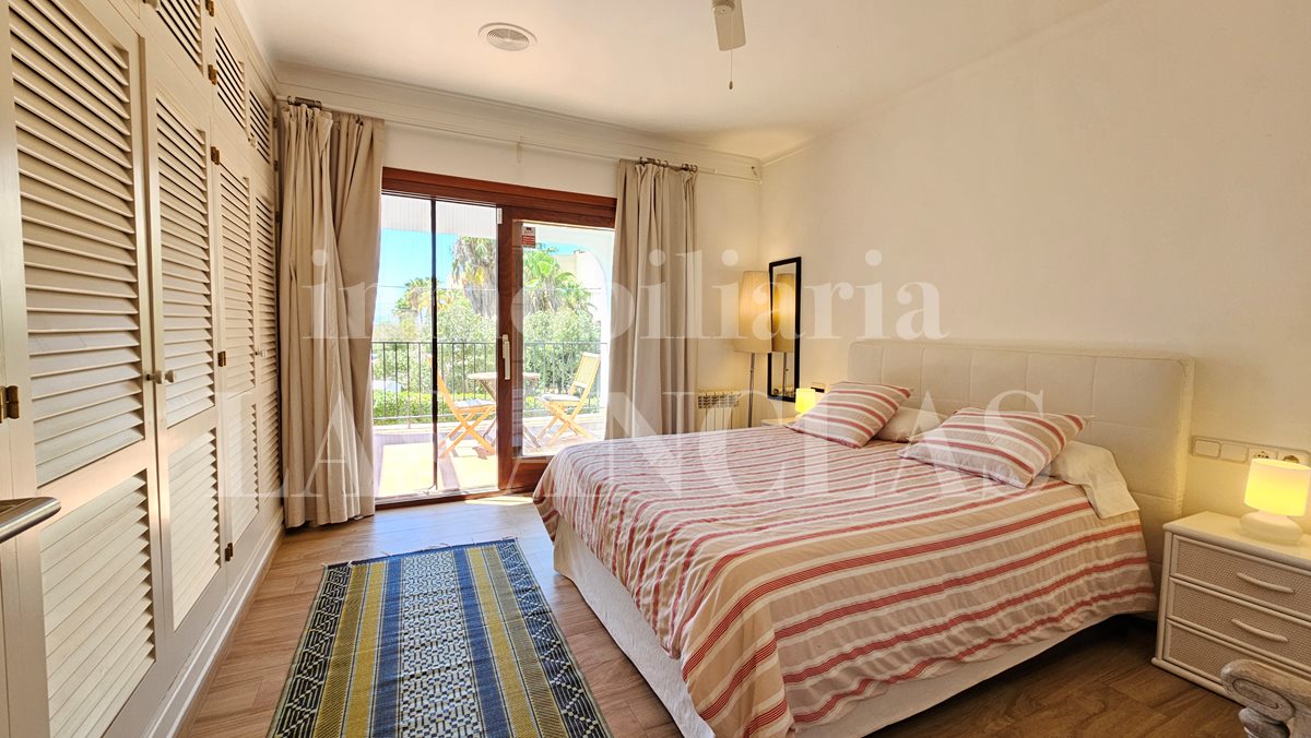 Ibiza Talamanca - Estiloso adosado duplex con varias terrazas cerca de la playa en venta