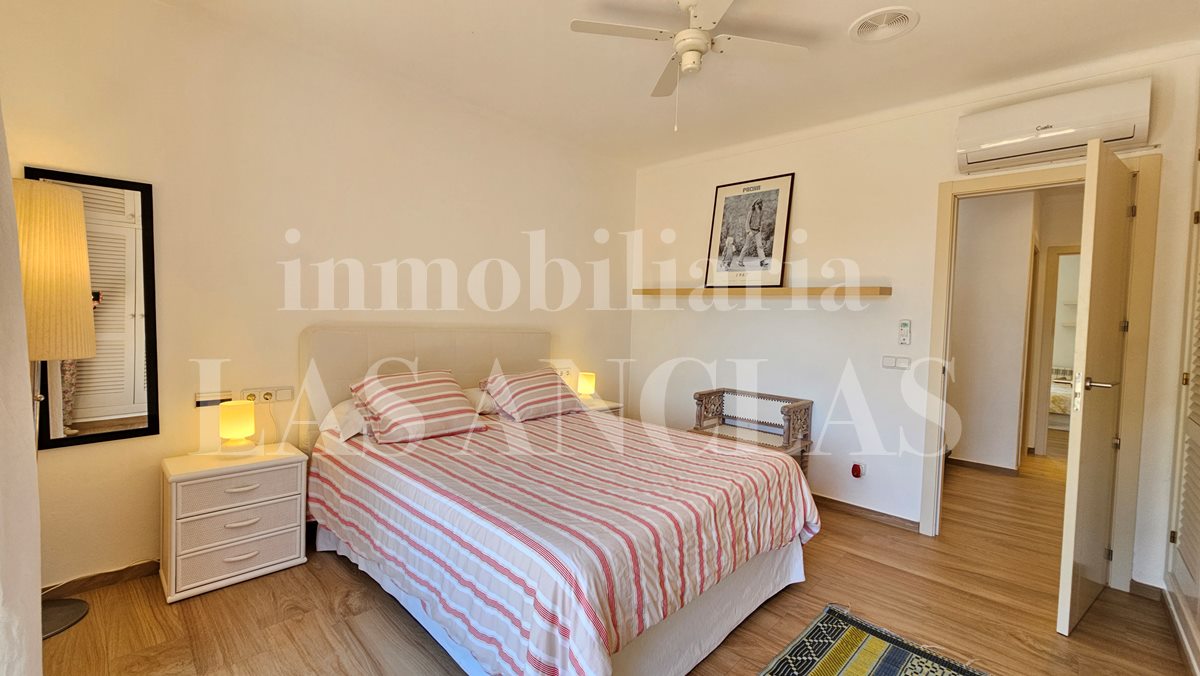 Ibiza Talamanca - Estiloso adosado duplex con varias terrazas cerca de la playa en venta