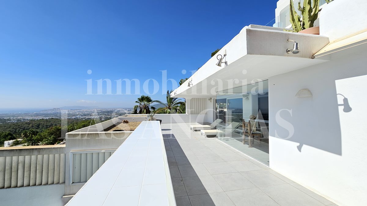 Ibiza Can Furnet - Impressive 210m² duplex flat with magnificent views of the sea and Dalt Vila for sale