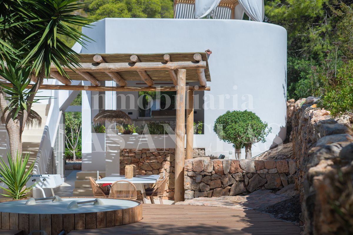 Ibiza San José - Light flooded, stylishly refurbished villa near to beautiful beaches till salu
