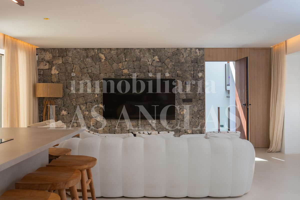 Ibiza San José - Light flooded, stylishly refurbished villa near to beautiful beaches till salu