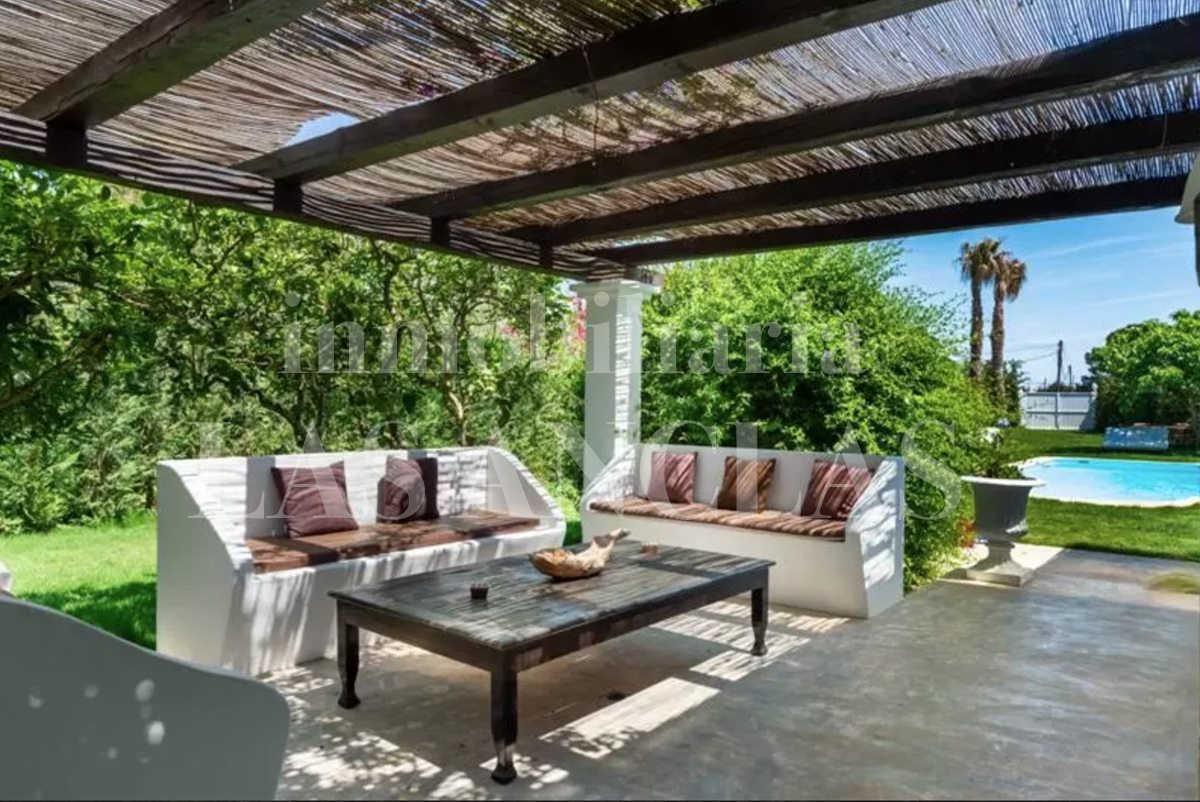 Ibiza San José - Romantic single-storey villa with guest house near to the beach for sale