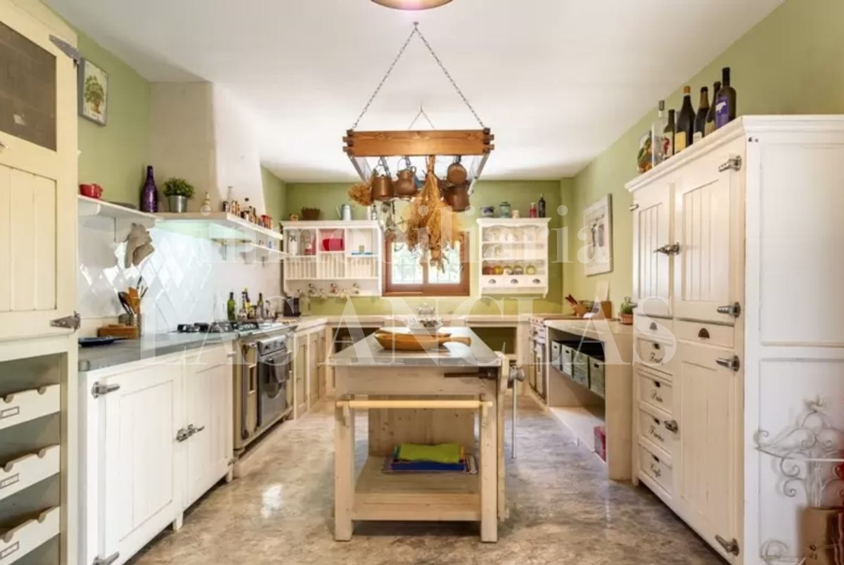 Ibiza San José - Romantic single-storey villa with guest house near to the beach for sale