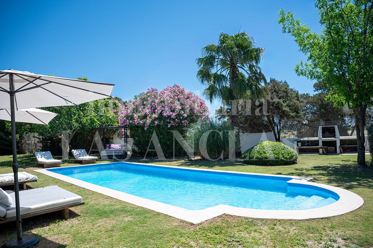 Ibiza San José - Cosy single-storey villa with guest house and inviting terraces para venda