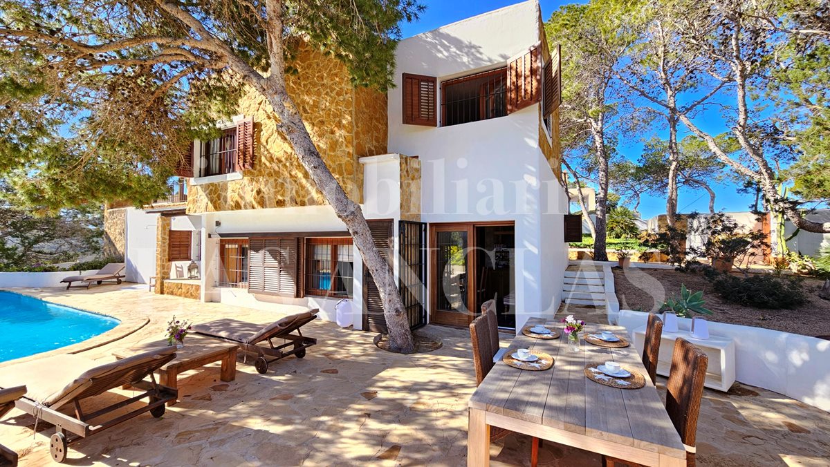 Ibiza Cala Conta - Romantisches Haus in bester Lage mit tollem Meerblick und Sonnenuntergang im Verkauf