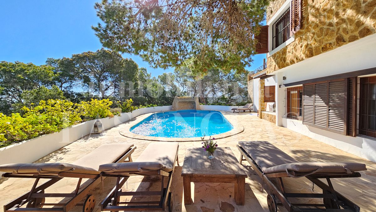 house / villa in Cala Conta Ibiza for sale