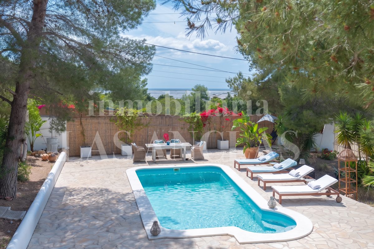 Ibiza Las Salinas - Picturesque single-story house in a privileged natural setting til salg