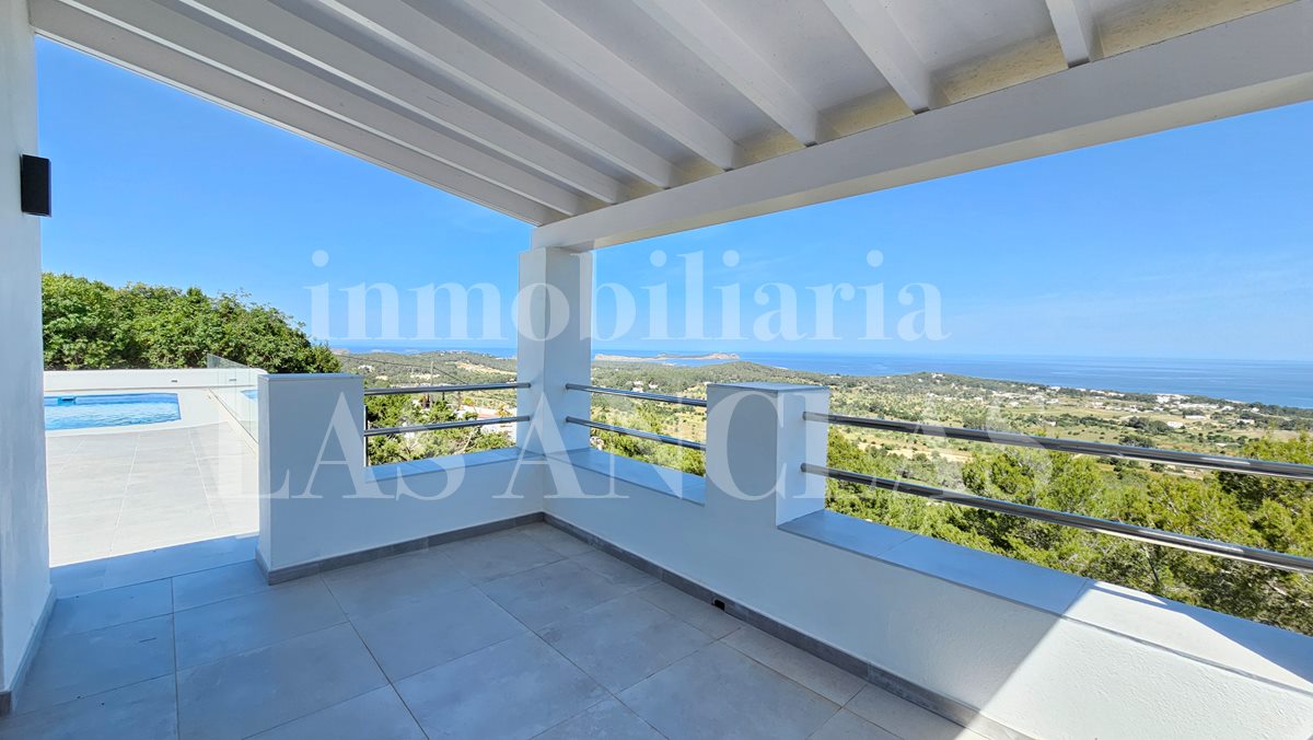Ibiza Westküste - Kernsaniertes Haus mit atemberaubendem Blick auf das Meer, die Küste und die Sonnenuntergänge im Verkauf
