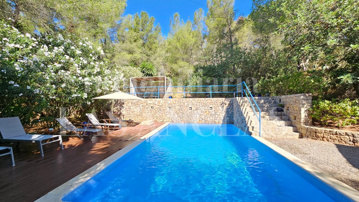 Ibiza San Lorenzo - Vermietungslizenz! Authentische Finca mit wunderschönem Aussenbereich im Verkauf
